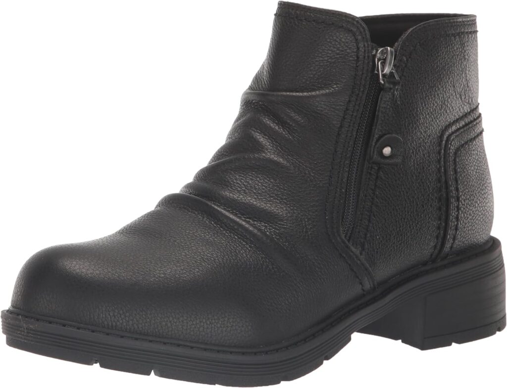 Clarks Womens Hearth Dove Ankle Boot